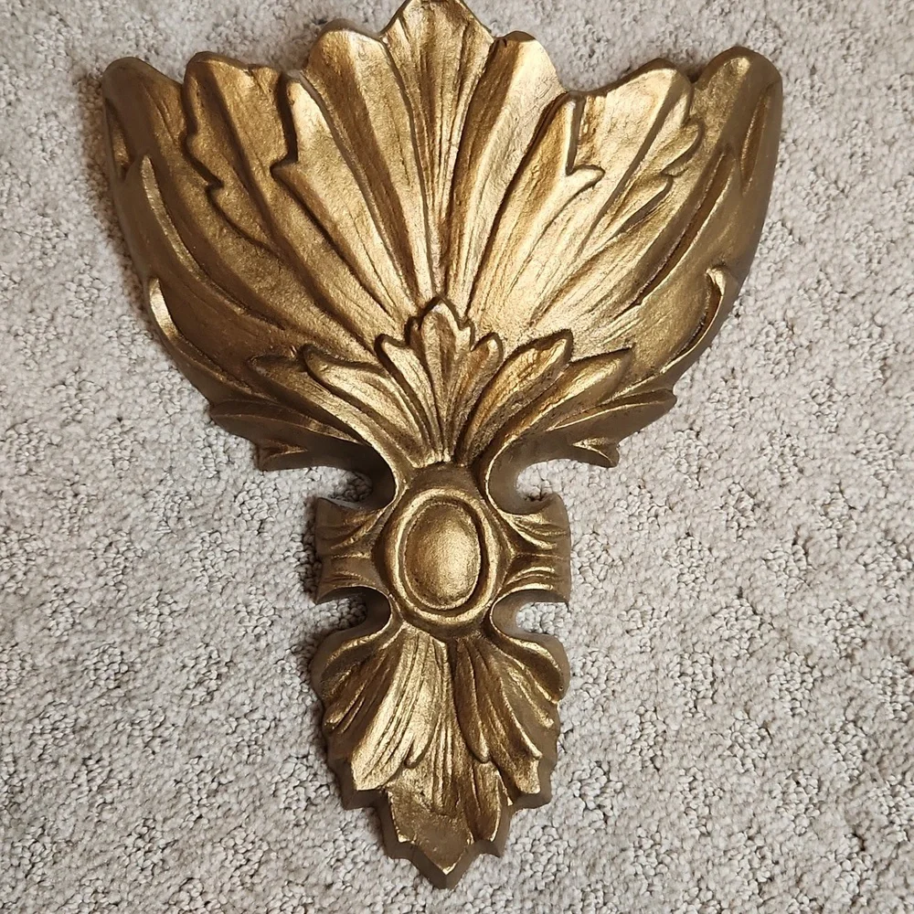 Vintage Hoda Hollywood Regency Mid-Century Golden Wall Pocket Cast Aluminum